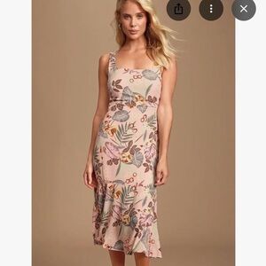 Lulu's Floral Midi Dress in Soft Pink